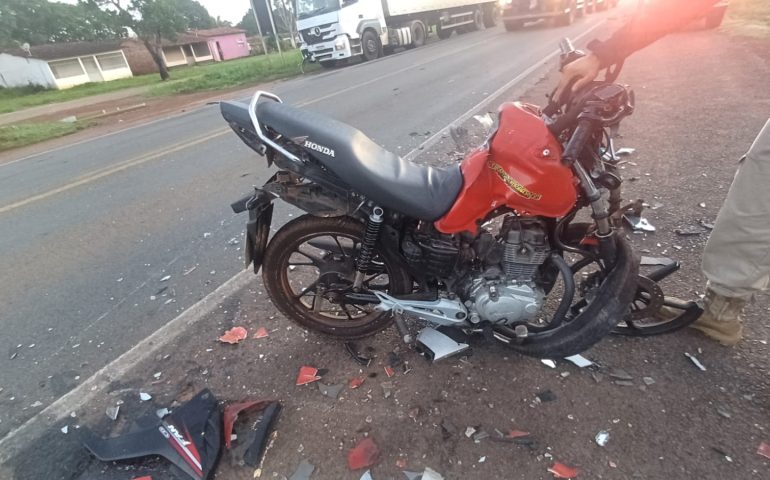 Motociclista morre em acidente com carreta na BR-135, em Santa Rita