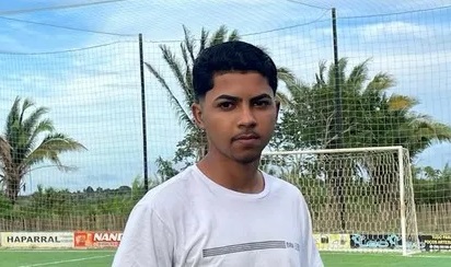 Adolescente morre após ser baleado com tiro nas costas durante perseguição policial em São Luís