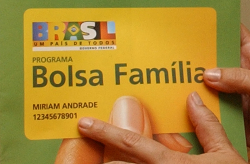 Comissão adia para março decisão sobre o 13º para o Bolsa Família